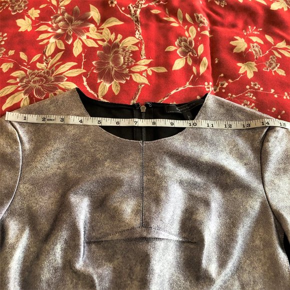 *NWOT* Flattering Statement Piece by BCBGMaxAzria - Vegan Leather Silver Top XXS - Picture 12 of 16